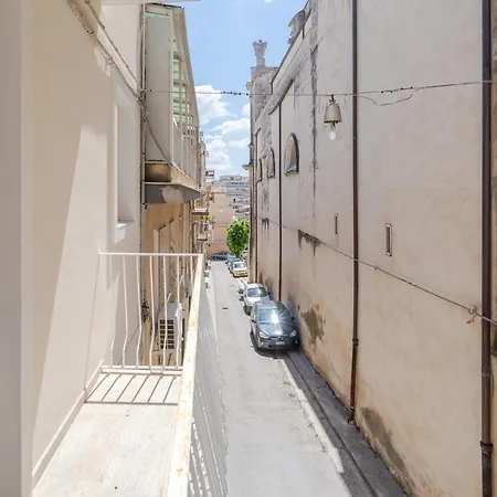 Apartment Ognissanti House Ragusa